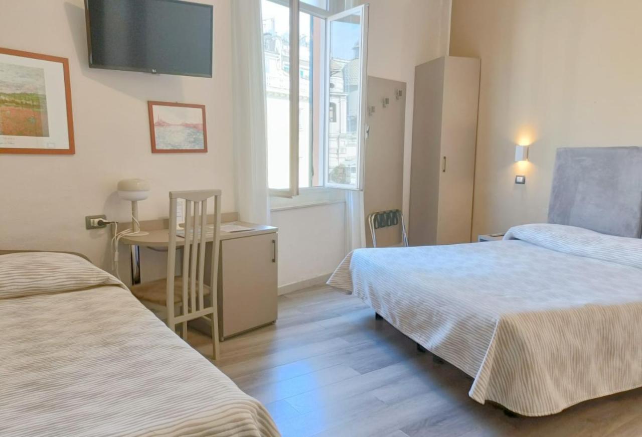 Hotel Helvetia Genova Esterno foto